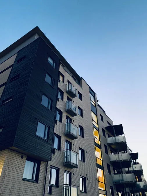 築30年の家、建て替えvsリフォーム どっちが得？500万円の分かれ道